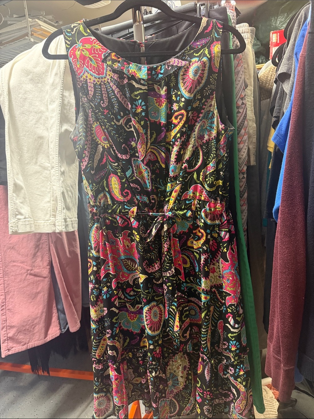 Black Paisley Tie-Waist Sleeveless Dress
